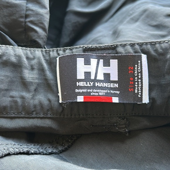 Helly Hansen Jotun Convertible Pants Black Mens Zip Off Hiking  Outdoor Sz 32 - Picture 11 of 12